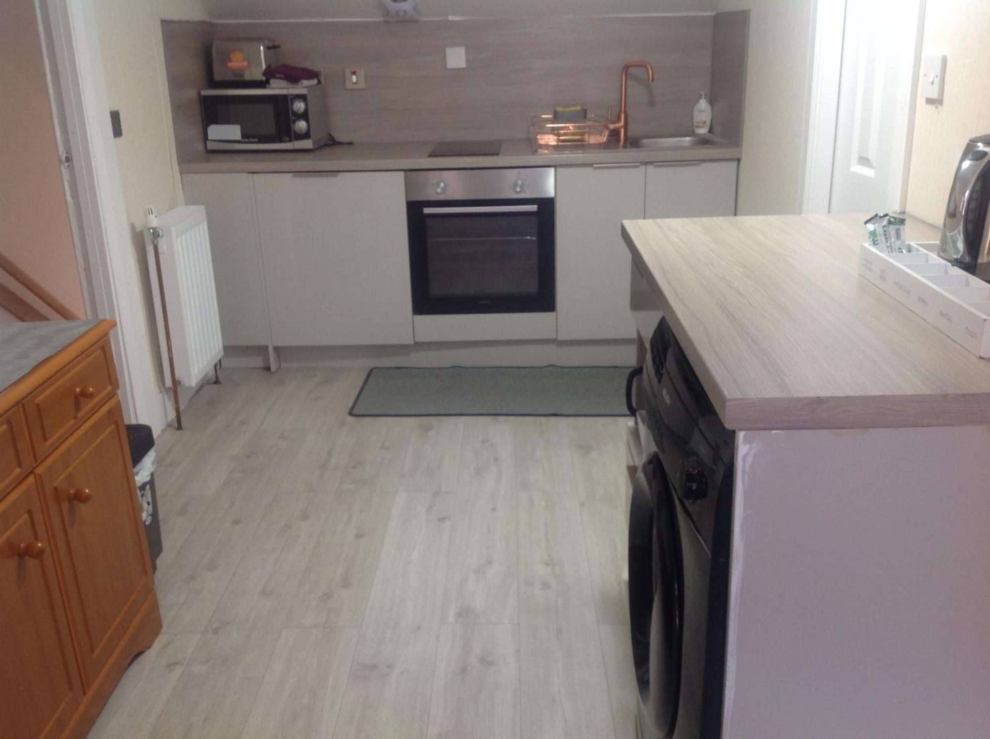 บัสบี้ อพาร์ตเมนต์ Apartment กลาสโกว์ ภายนอก รูปภาพ